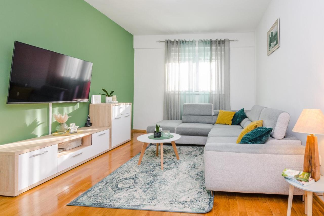 R&d Apartment *